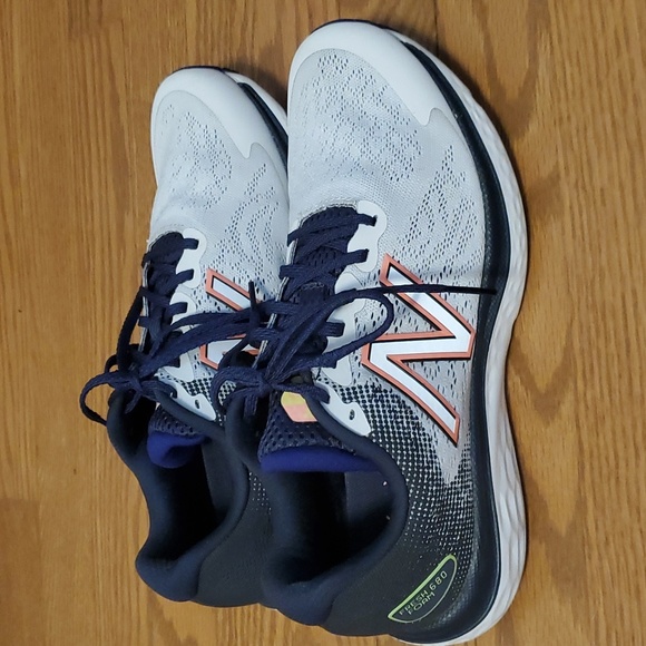 Womens Size 8.5 New Balance FreshFoam 680v7 Arctic Fox/Outer Space/Paradise Pink - Picture 2 of 6